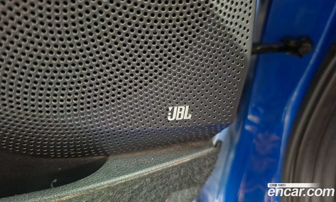Hyundai Veloster (JS) фото 33