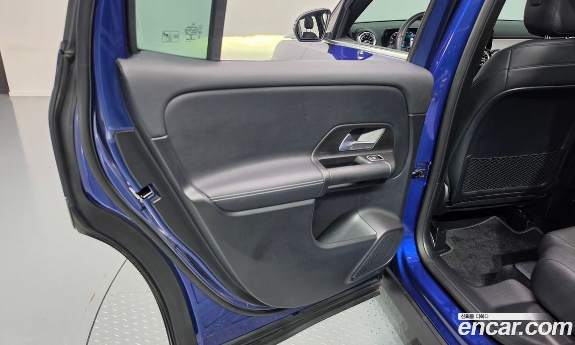 Mercedes-Benz GLB-Class X247 фото 25