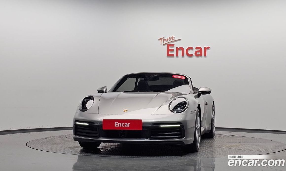 Porsche 911 (992) фото 2