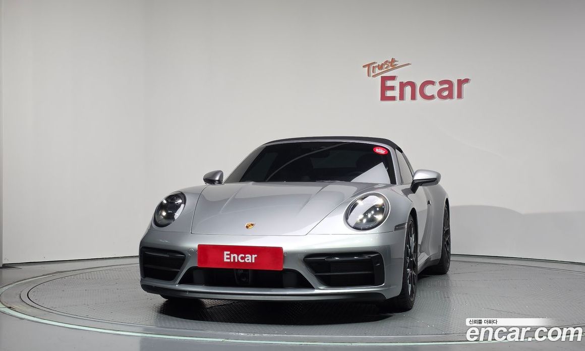 Porsche 911 (992) фото 3