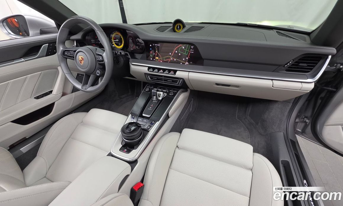 Porsche 911 (992) фото 7