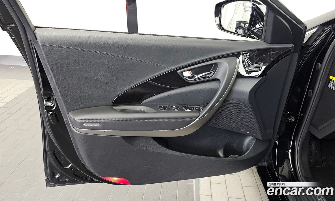 Hyundai Grandeur (HG) фото 24