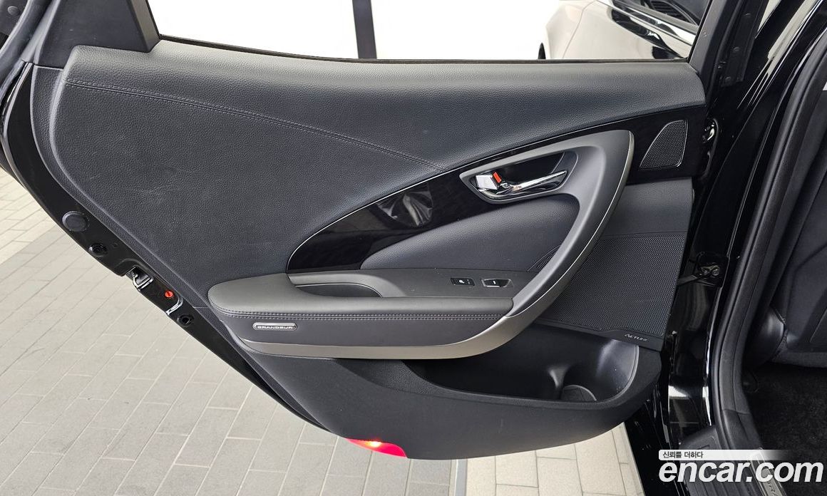 Hyundai Grandeur (HG) фото 25