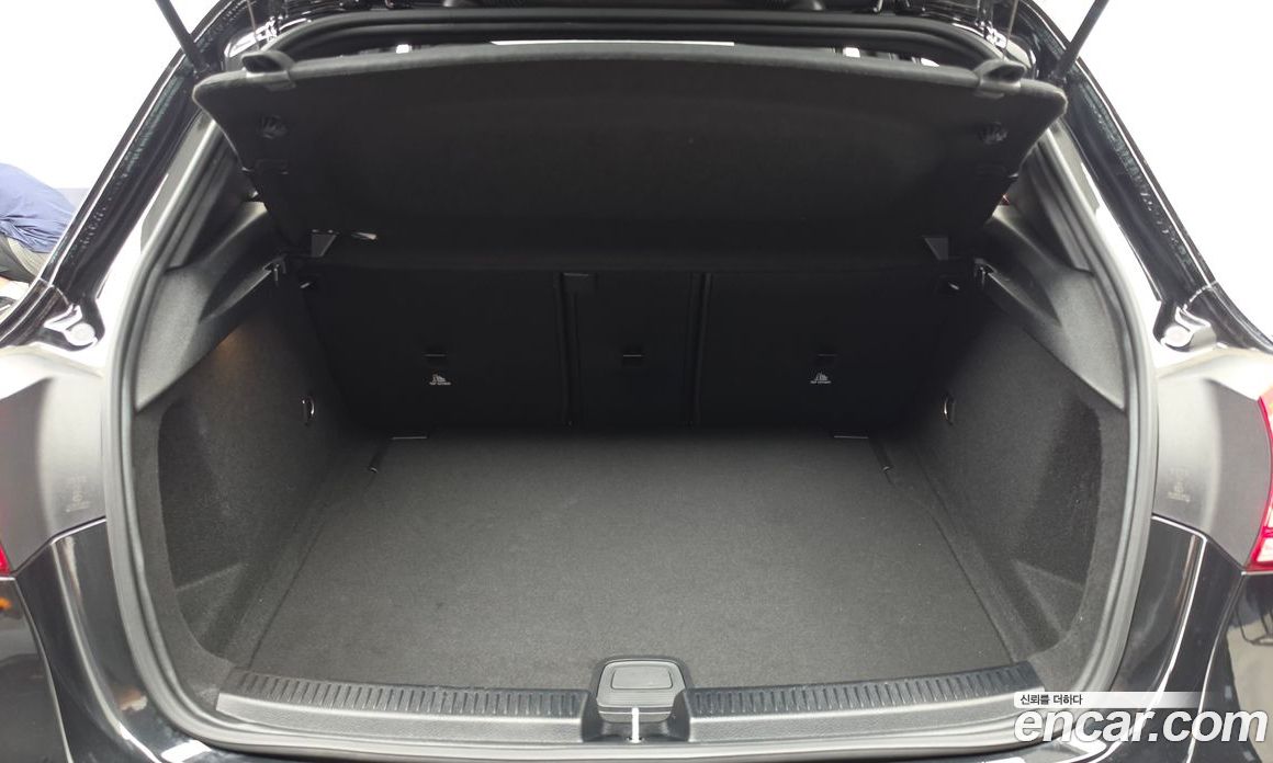 Mercedes-Benz A-Class W177 фото 20