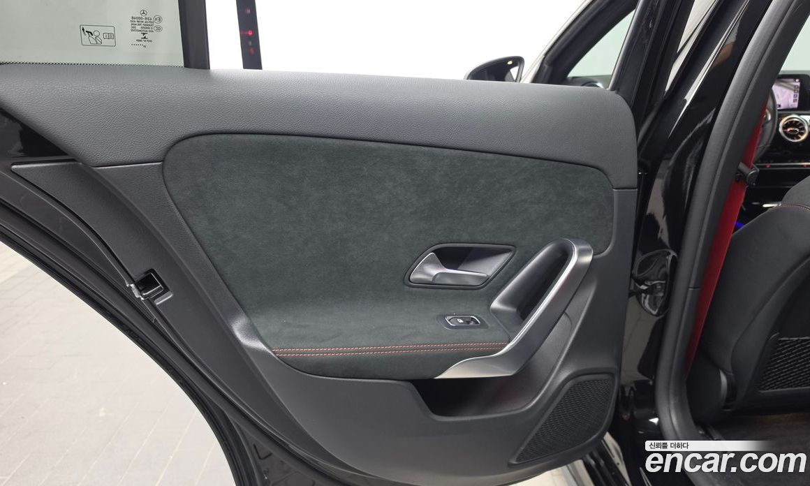 Mercedes-Benz A-Class W177 фото 25