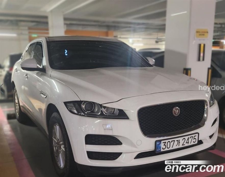Jaguar F-PACE фото 3