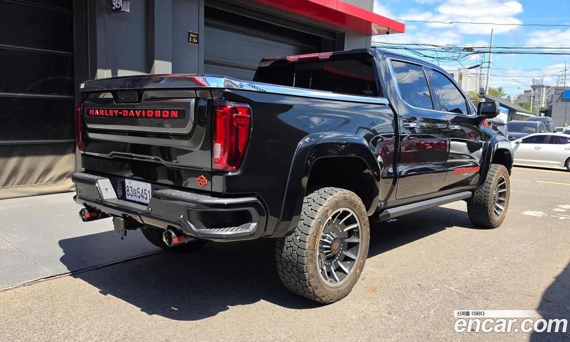 GMC Sierra фото 2