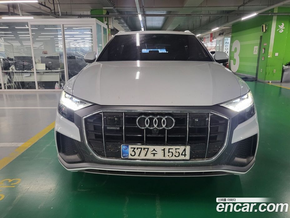 Audi Q8 (4M)