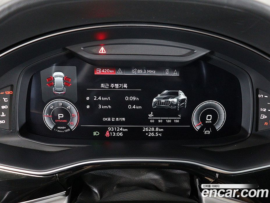 Audi Q8 (4M) фото 6