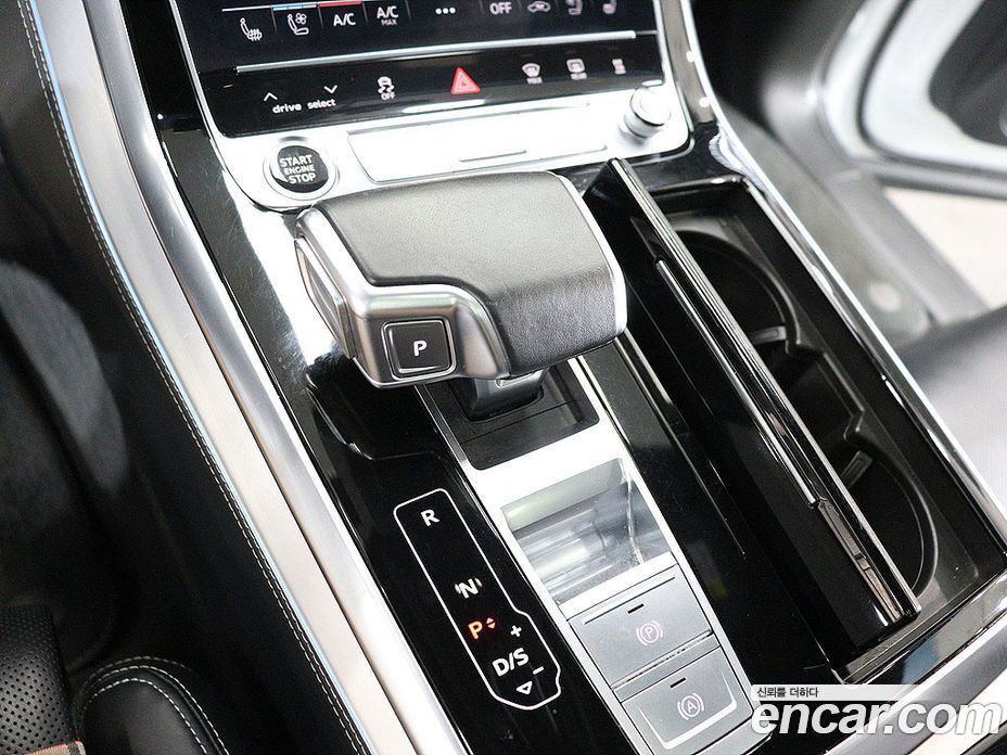 Audi Q8 (4M) фото 8