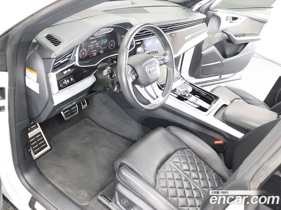 Audi Q8 (4M) фото 14