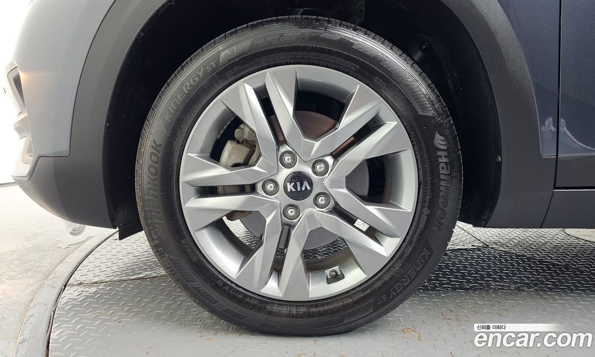 Kia Seltos фото 5