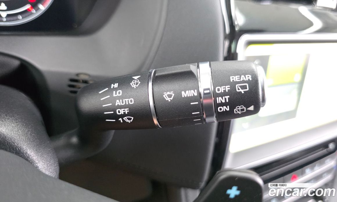 Jaguar F-PACE фото 28