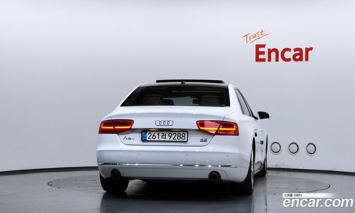 Audi A8 (D4) фото 4