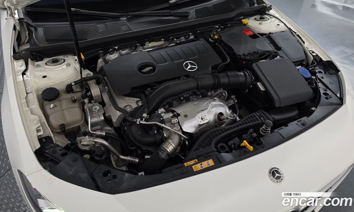 Mercedes-Benz A-Class W177 фото 6