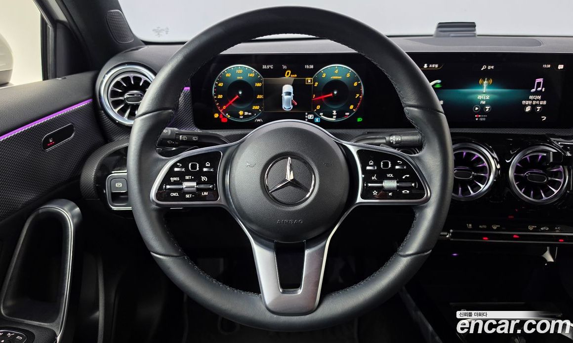 Mercedes-Benz A-Class W177 фото 13