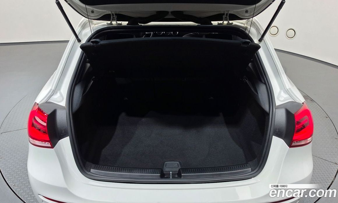 Mercedes-Benz A-Class W177 фото 15
