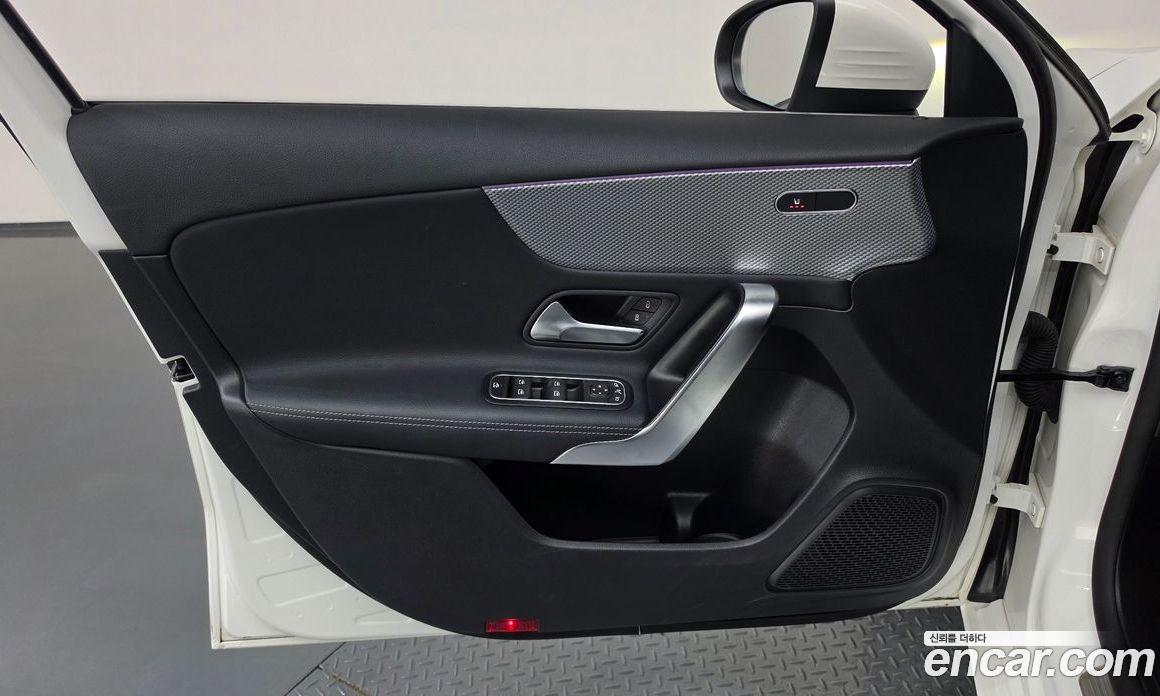 Mercedes-Benz A-Class W177 фото 24