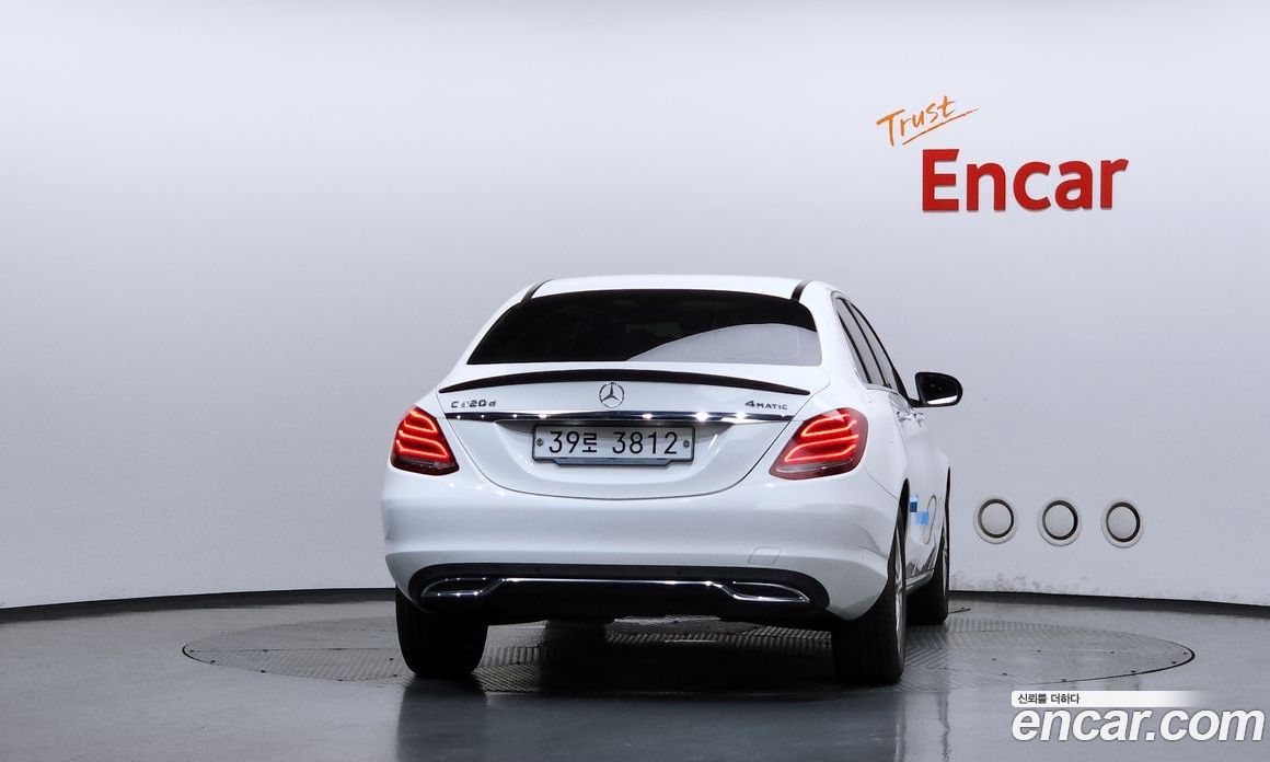 Mercedes-Benz C-Class W205 фото 4