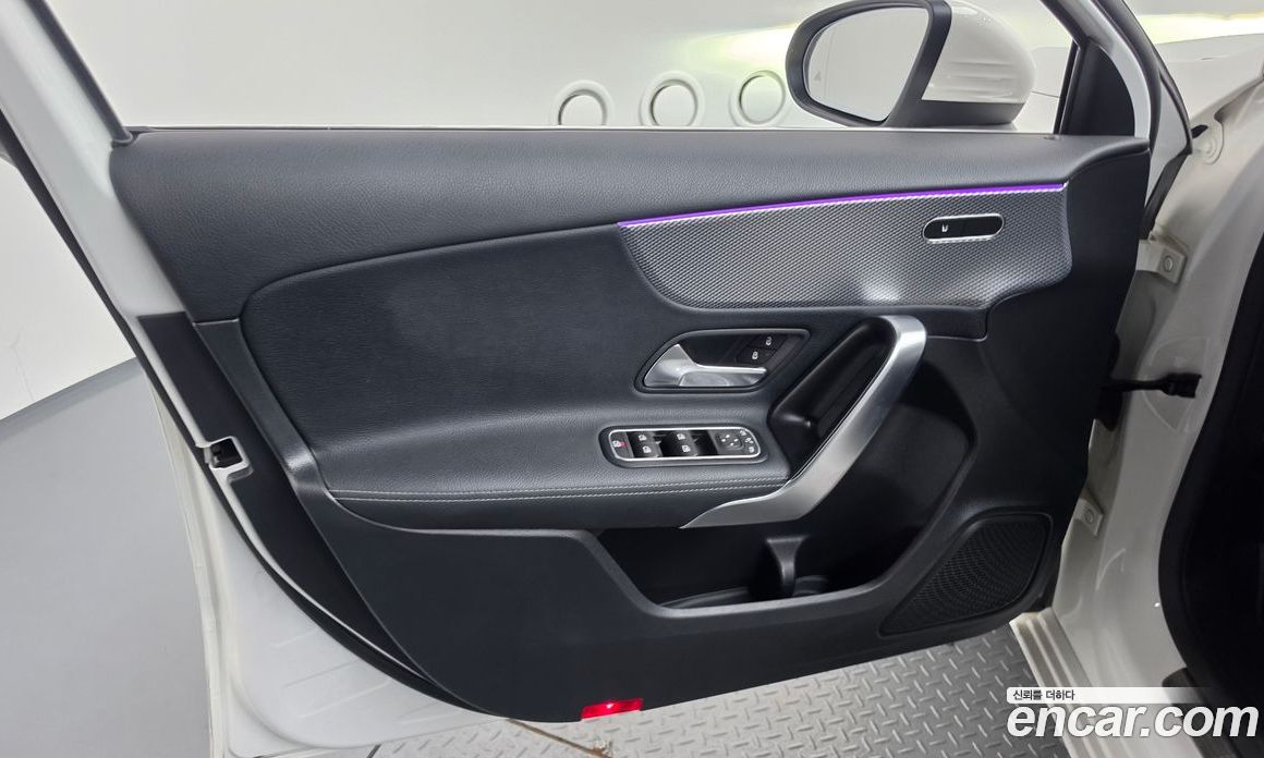 Mercedes-Benz A-Class W177 фото 24