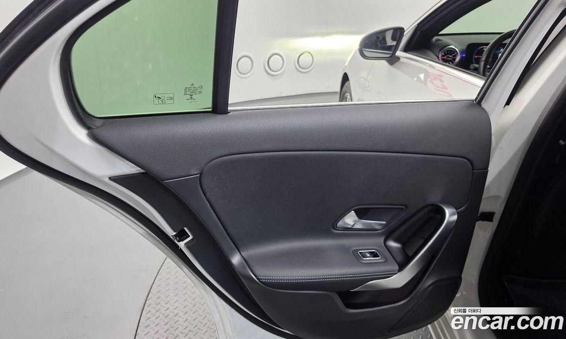Mercedes-Benz A-Class W177 фото 25