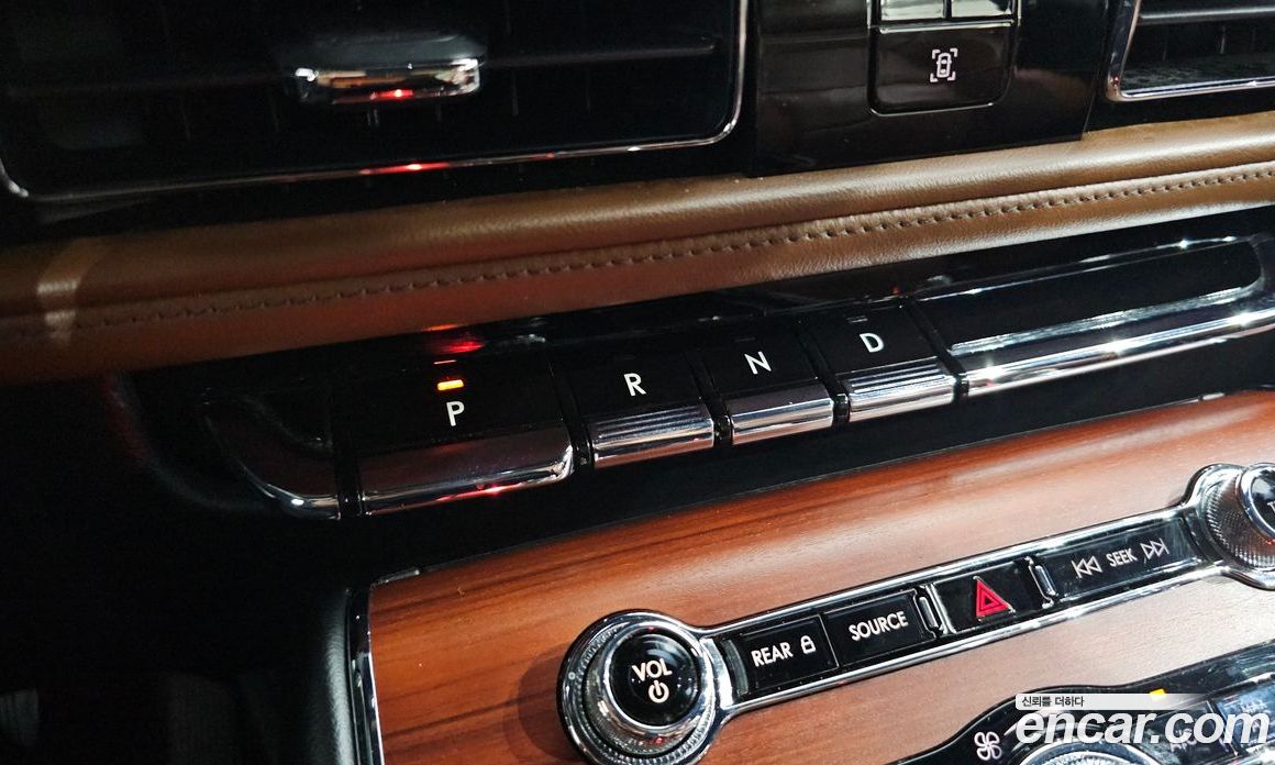 Lincoln Aviator 2nd Gen фото 9