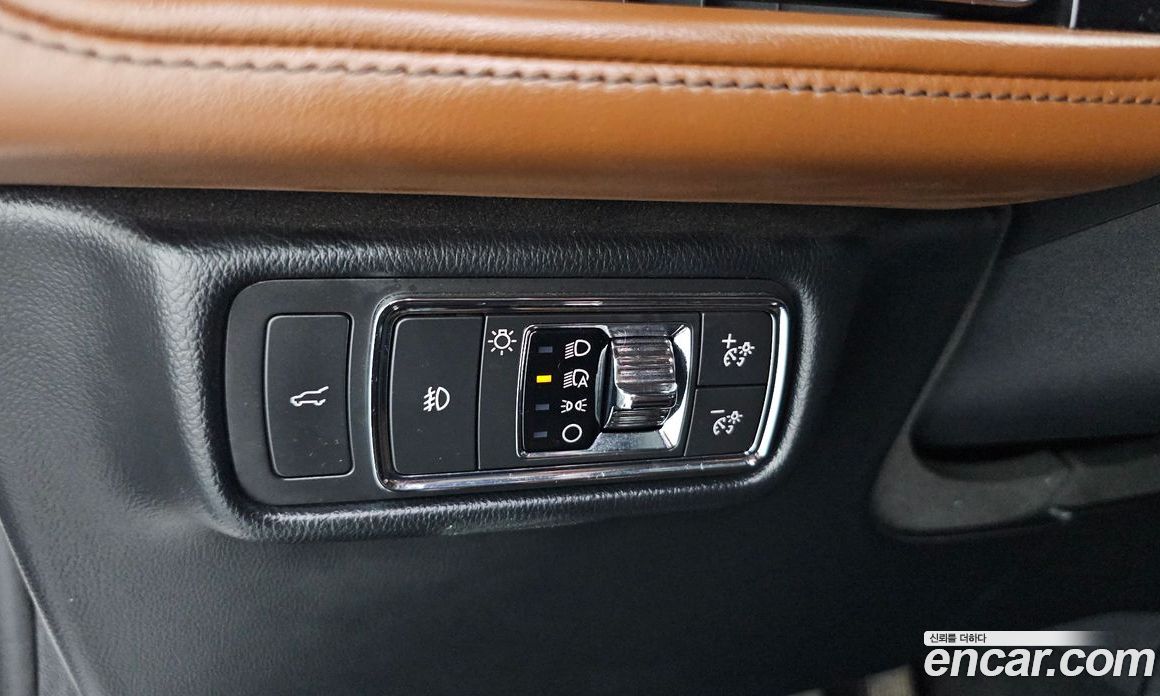 Lincoln Aviator 2nd Gen фото 27