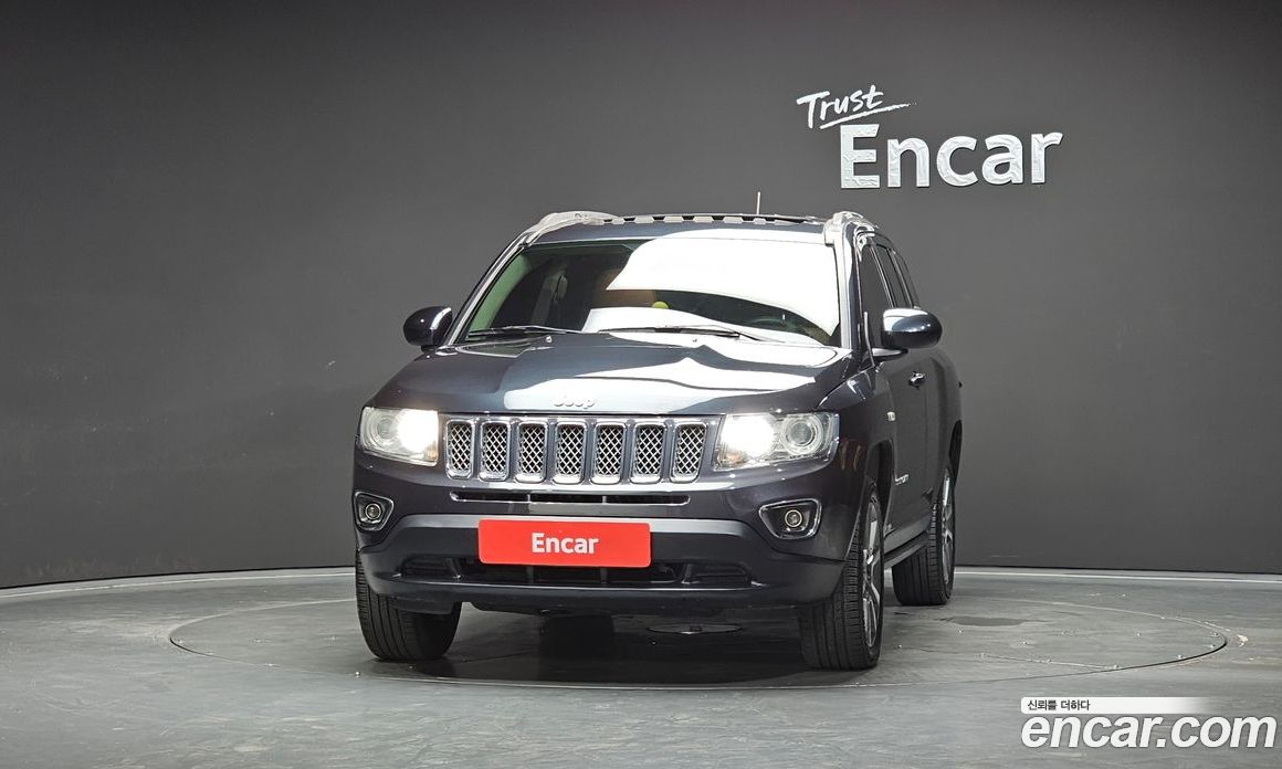 Jeep Compass фото 3