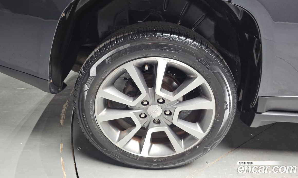 Jeep Compass фото 5