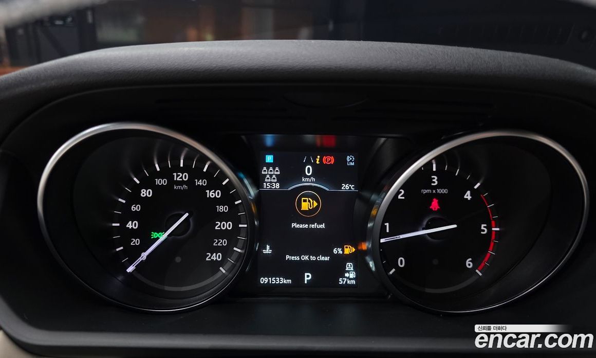 Land Rover Discovery 5 фото 8