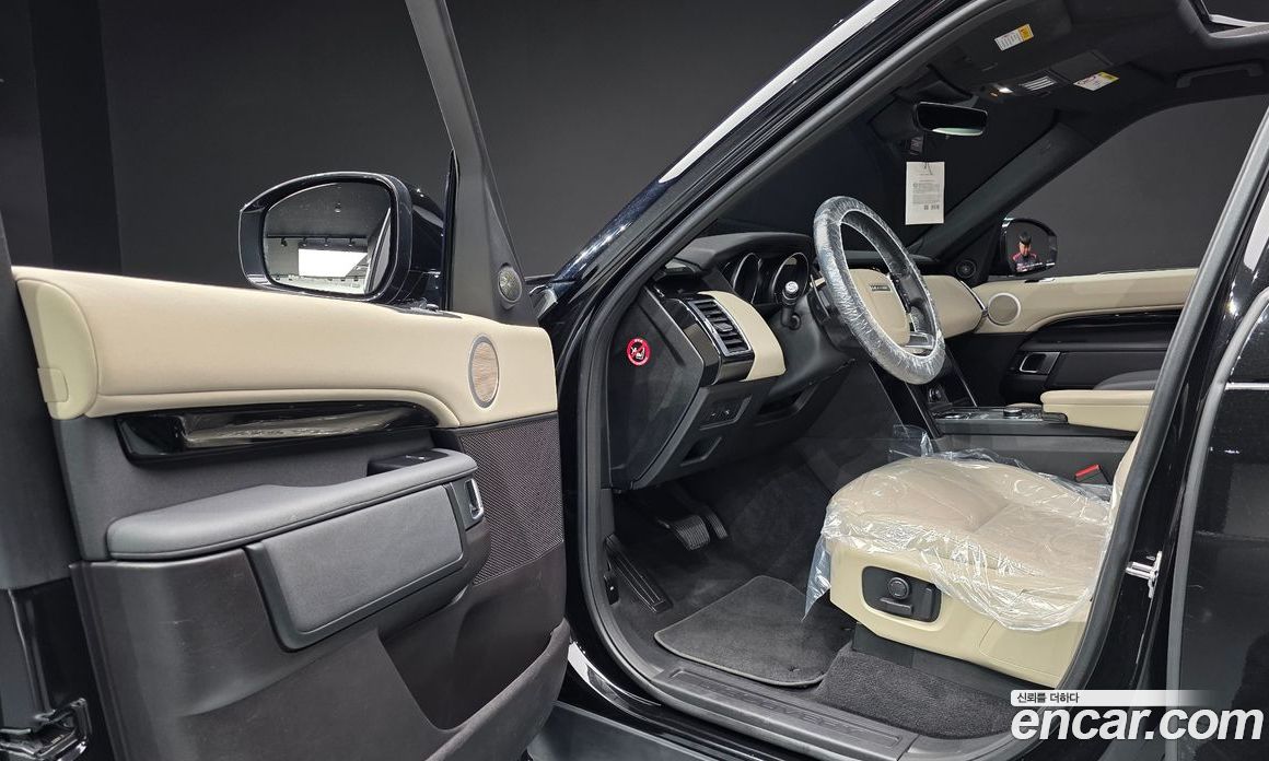 Land Rover Discovery 5 фото 10