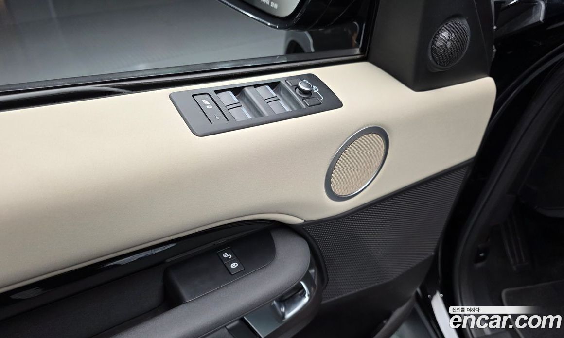 Land Rover Discovery 5 фото 20