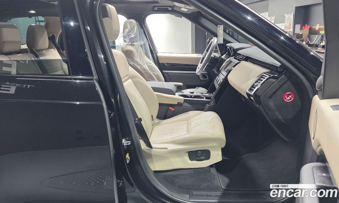 Land Rover Discovery 5 фото 26