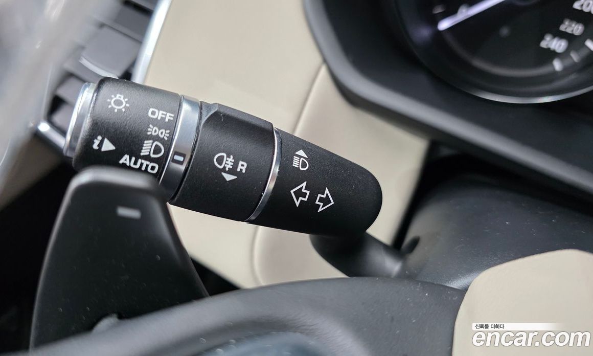 Land Rover Discovery 5 фото 27