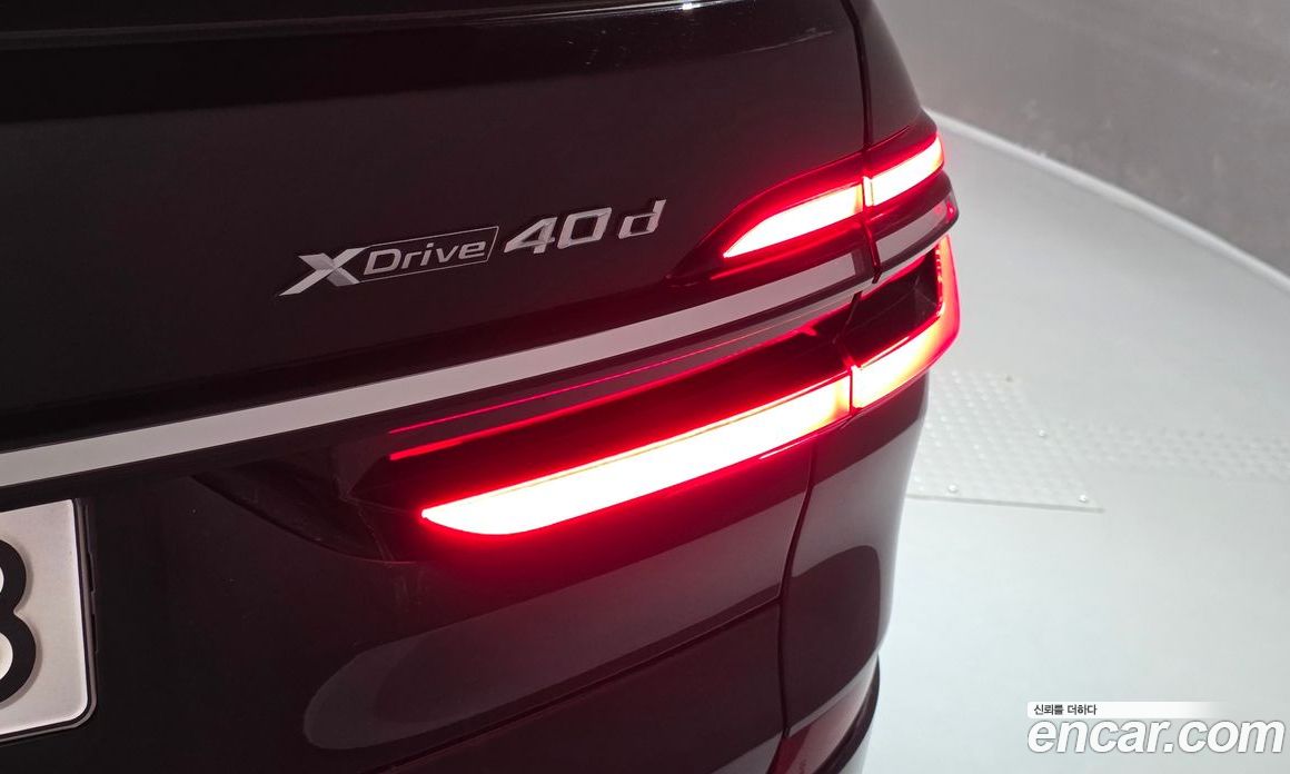 BMW X7 (G07) фото 23