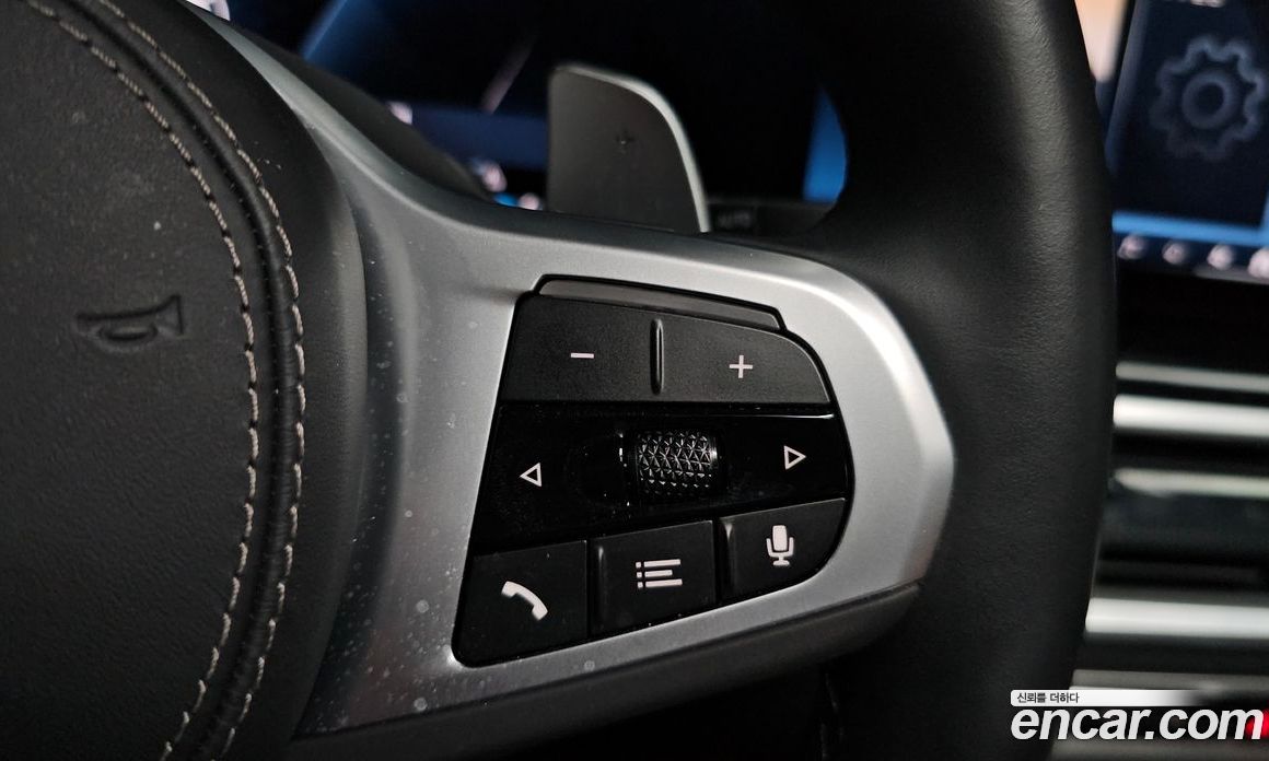 BMW X7 (G07) фото 32