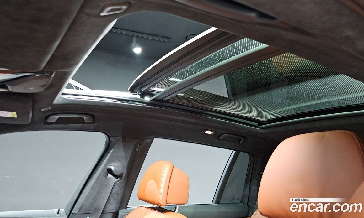 BMW X7 (G07) фото 35