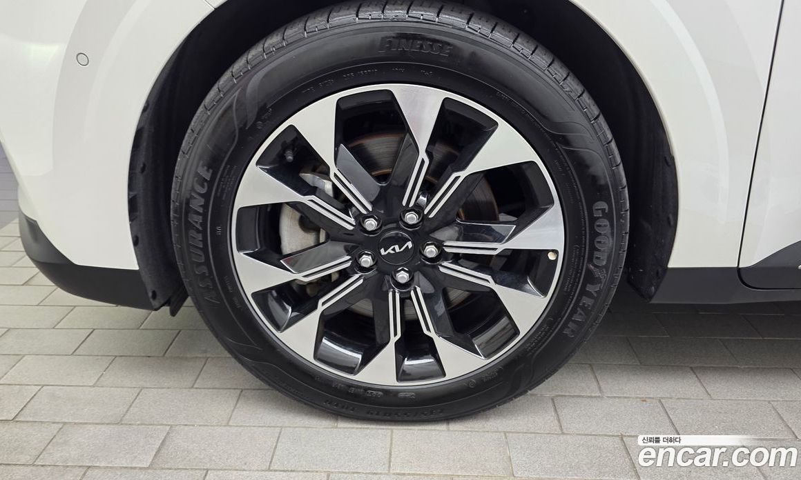 Kia Carnival 4th Gen фото 5