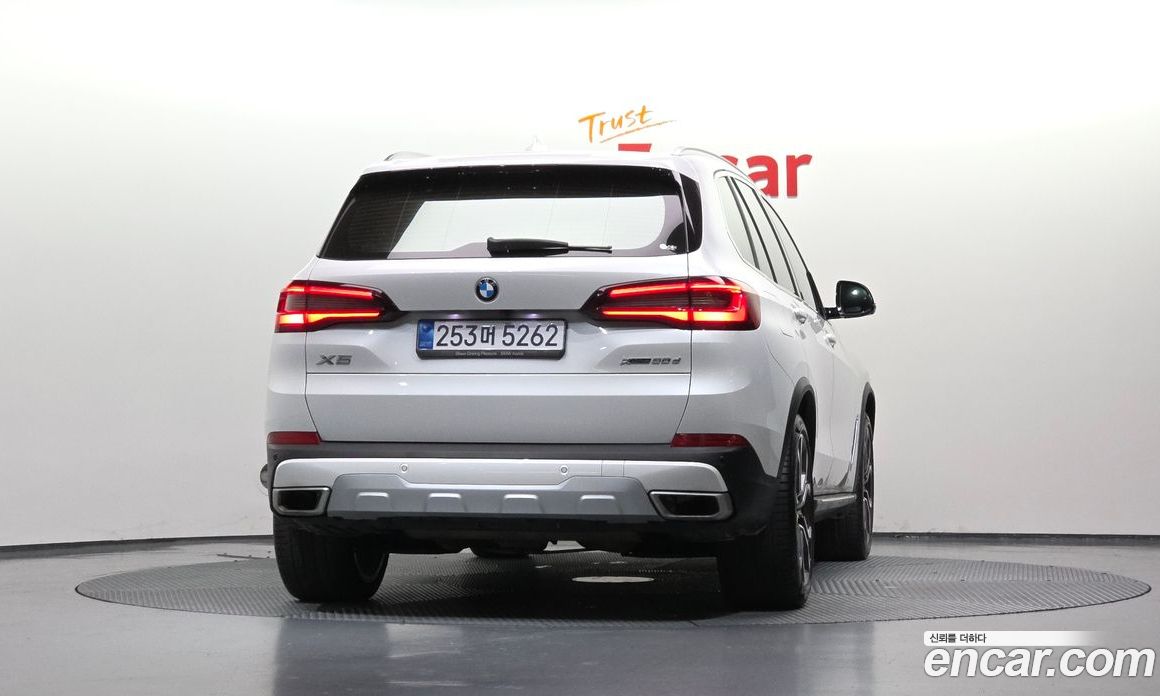 BMW X5 (G05) фото 3