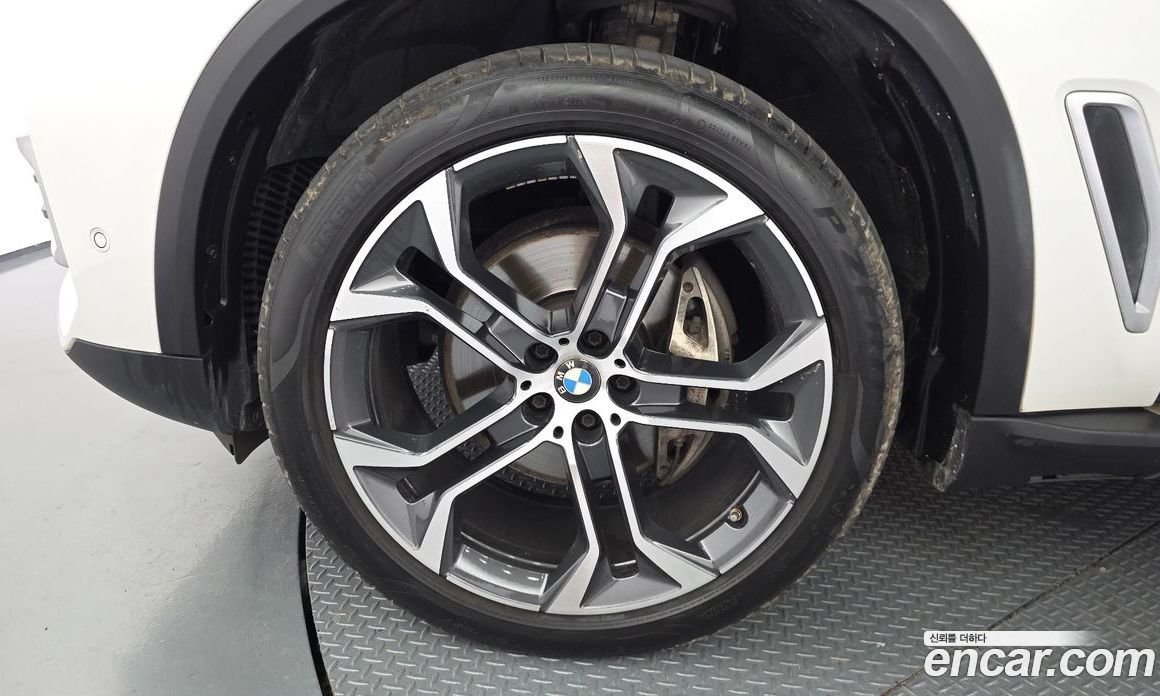 BMW X5 (G05) фото 4