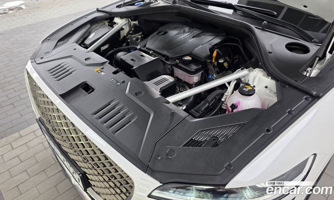 Genesis GV70 фото 6