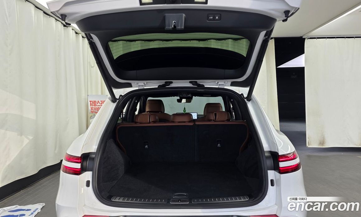 Genesis GV70 фото 20