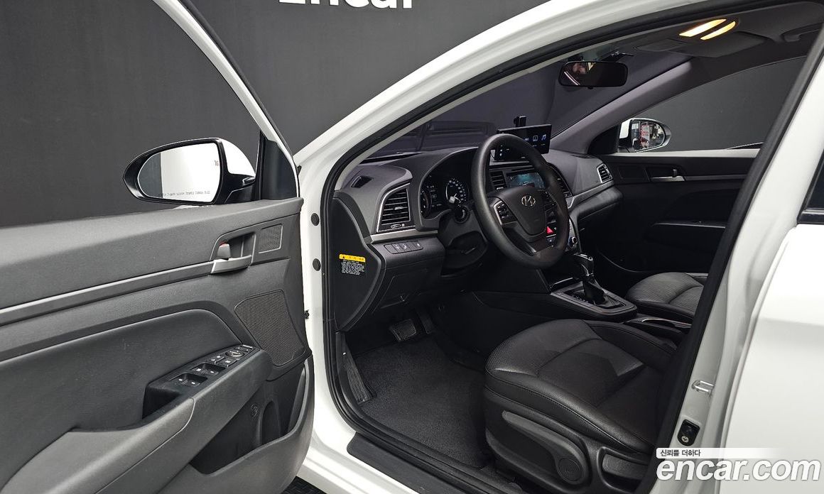 Hyundai Avante (AD) 6th Gen фото 10