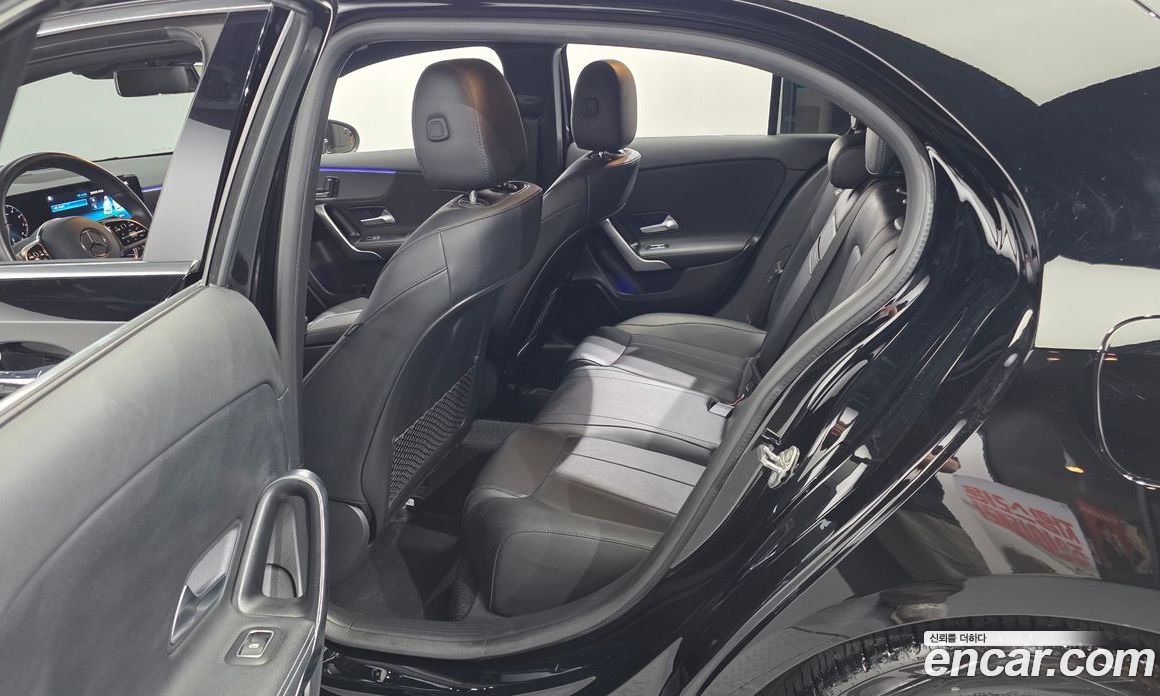 Mercedes-Benz A-Class W177 фото 11