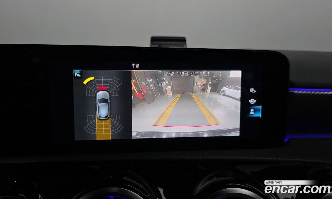 Mercedes-Benz A-Class W177 фото 16