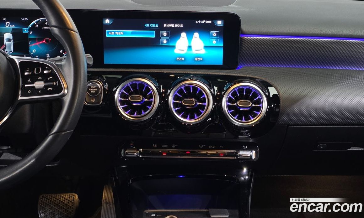 Mercedes-Benz A-Class W177 фото 19