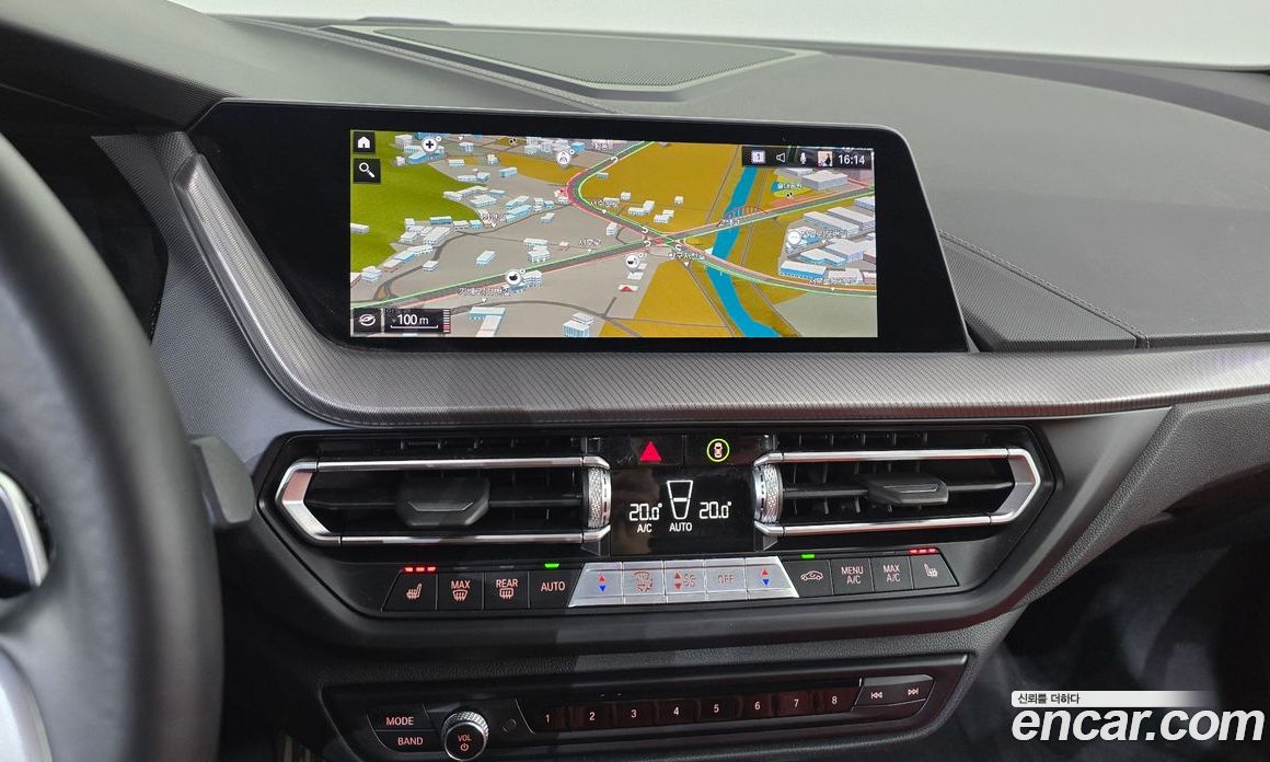 BMW 2-Series (F44) фото 12