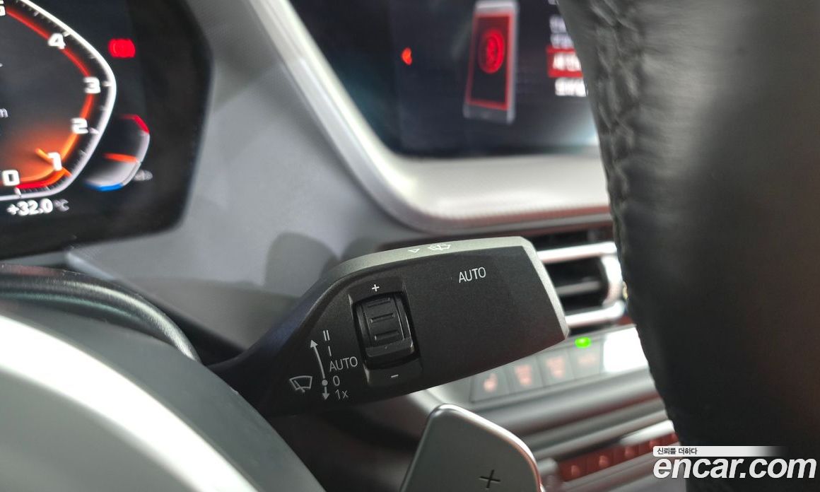 BMW 2-Series (F44) фото 16