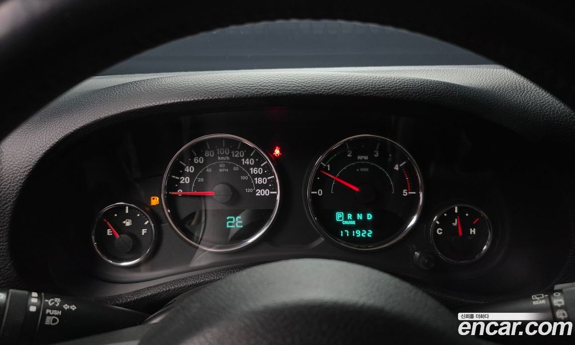 Jeep Wrangler (JK) фото 8