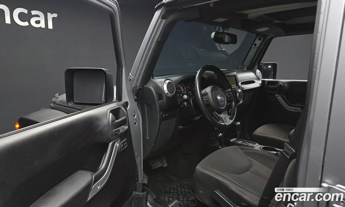 Jeep Wrangler (JK) фото 10